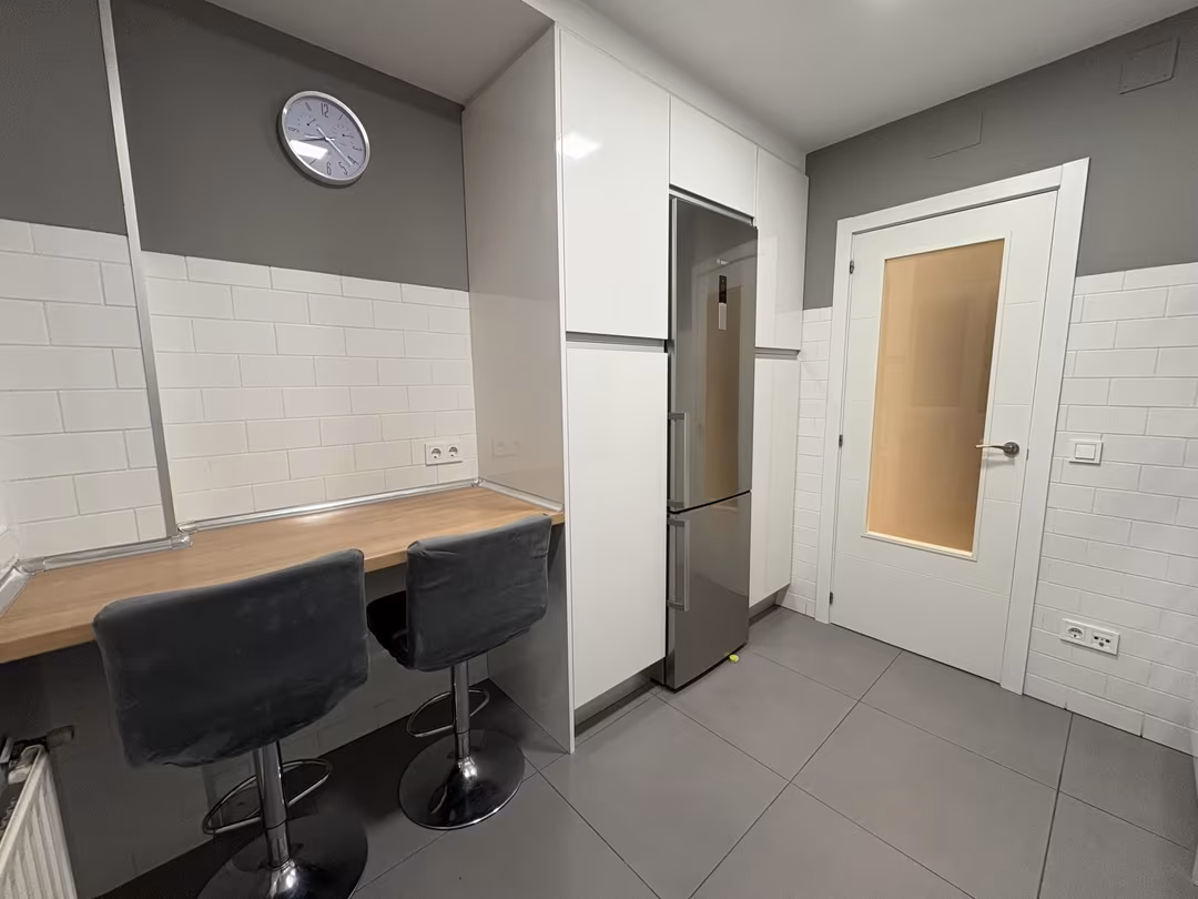 Piso en  Calle de Amaniel 8 - Foto 2