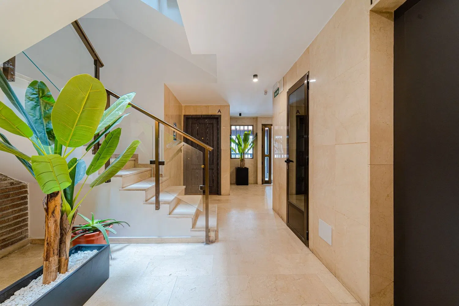 Piso en calle de Fuente del Saz - Foto 1