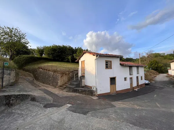 Casa independiente en Camín de la Piniella s/n - Foto 2