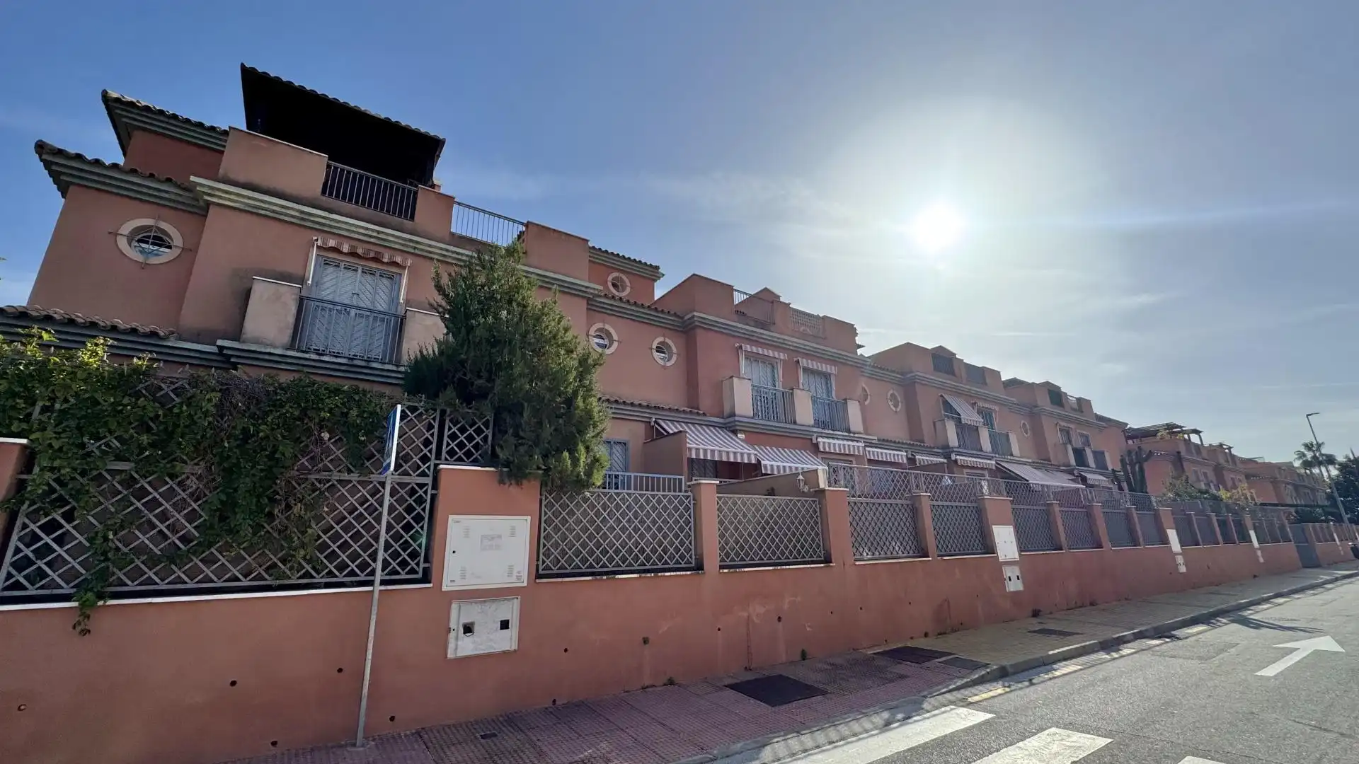 Casa adosada en  Calle Pepa Flores Marisol 30 - Foto 22