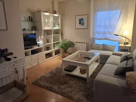 Piso en calle Islas Caimán, 2 - Foto 1