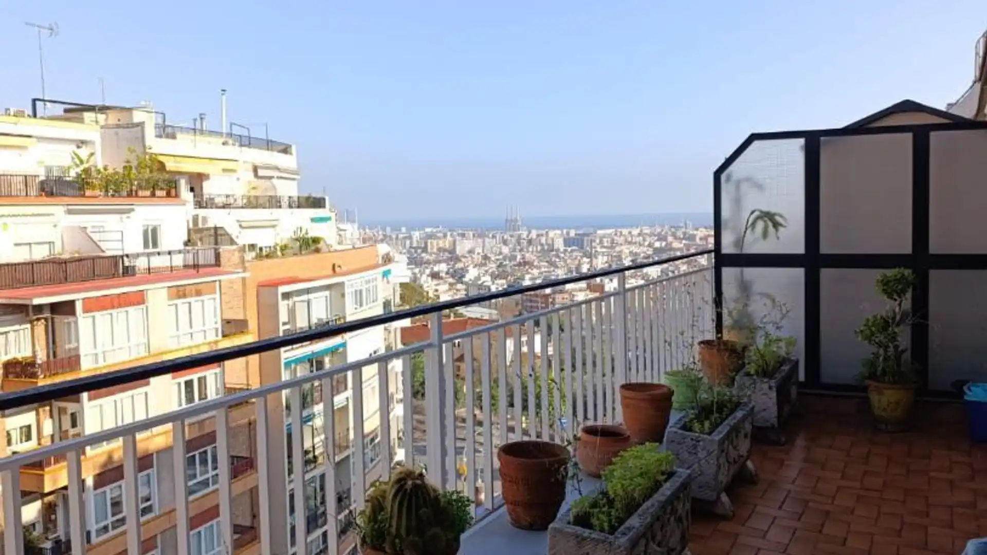 Piso en  Avinguda de la Mare de Déu de Montserrat 153 - Foto 1