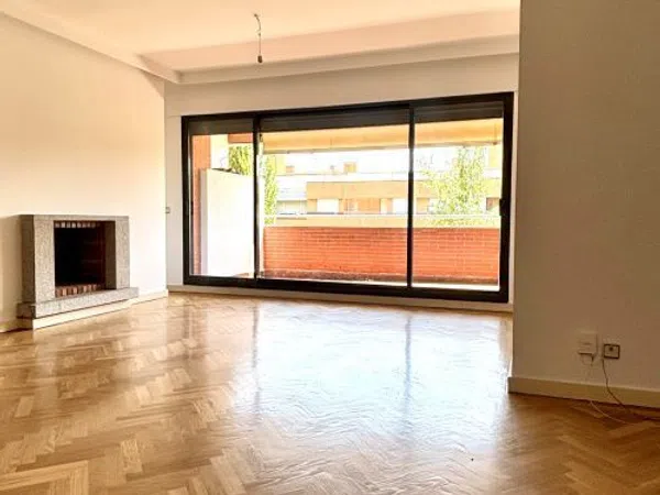 Piso en Calle Tramontana, Prado de Somosaguas - Foto 2