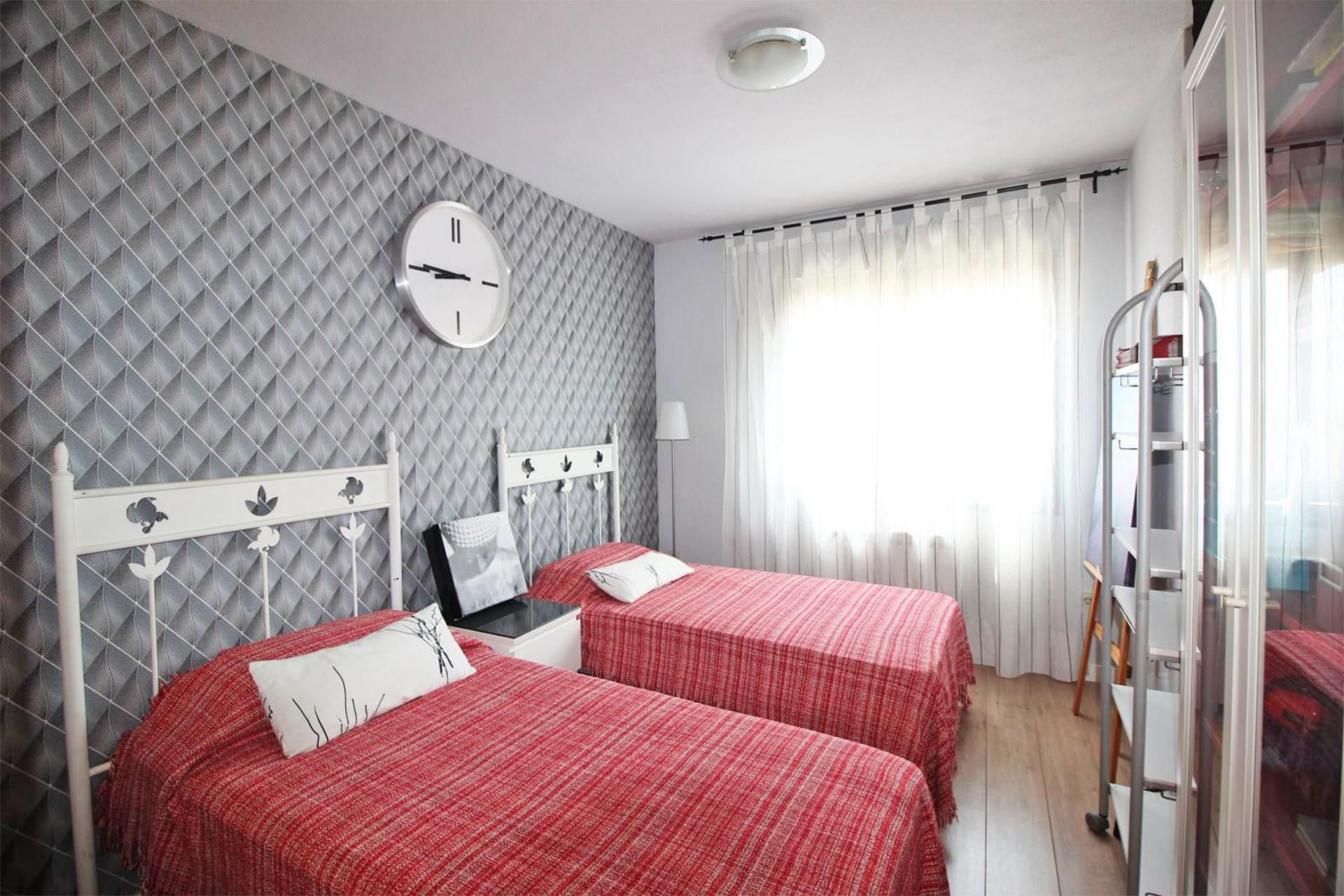 Piso en  Avenida Pintor Xavier Soler 11 - Foto 10