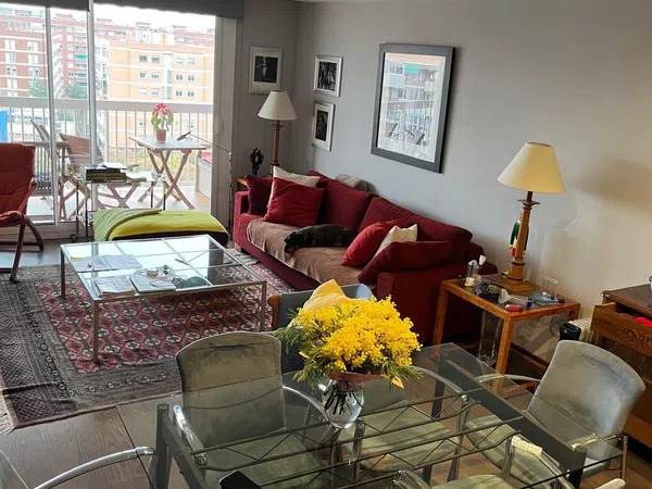 Piso en Barrio Les Corts - Foto 1