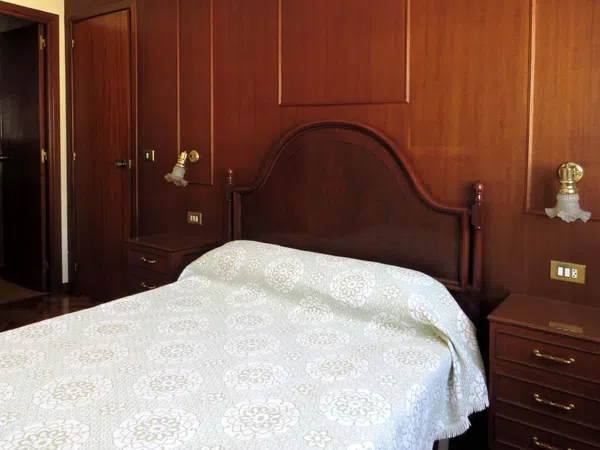 Piso en calle Monasterio de Caaveiro, 28 - Foto 5