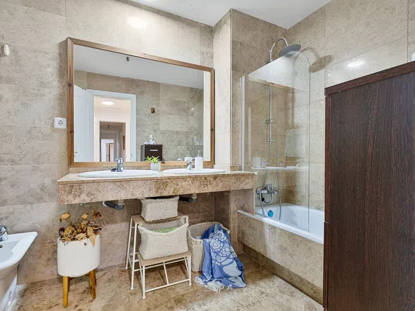 Piso en avenida Santiago de Compostela s/n sn - Foto 4