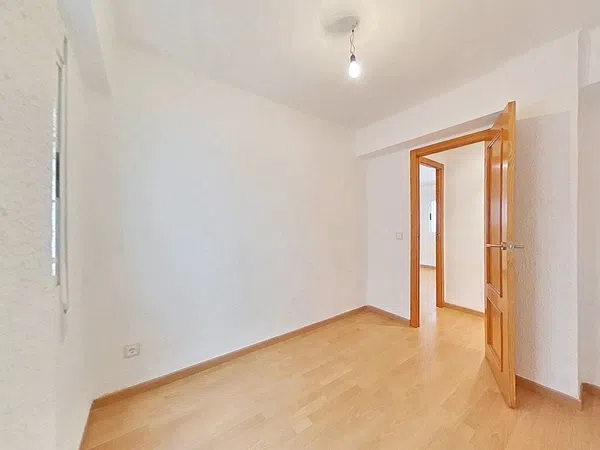 Piso en Barrio Els Orriols - Foto 8