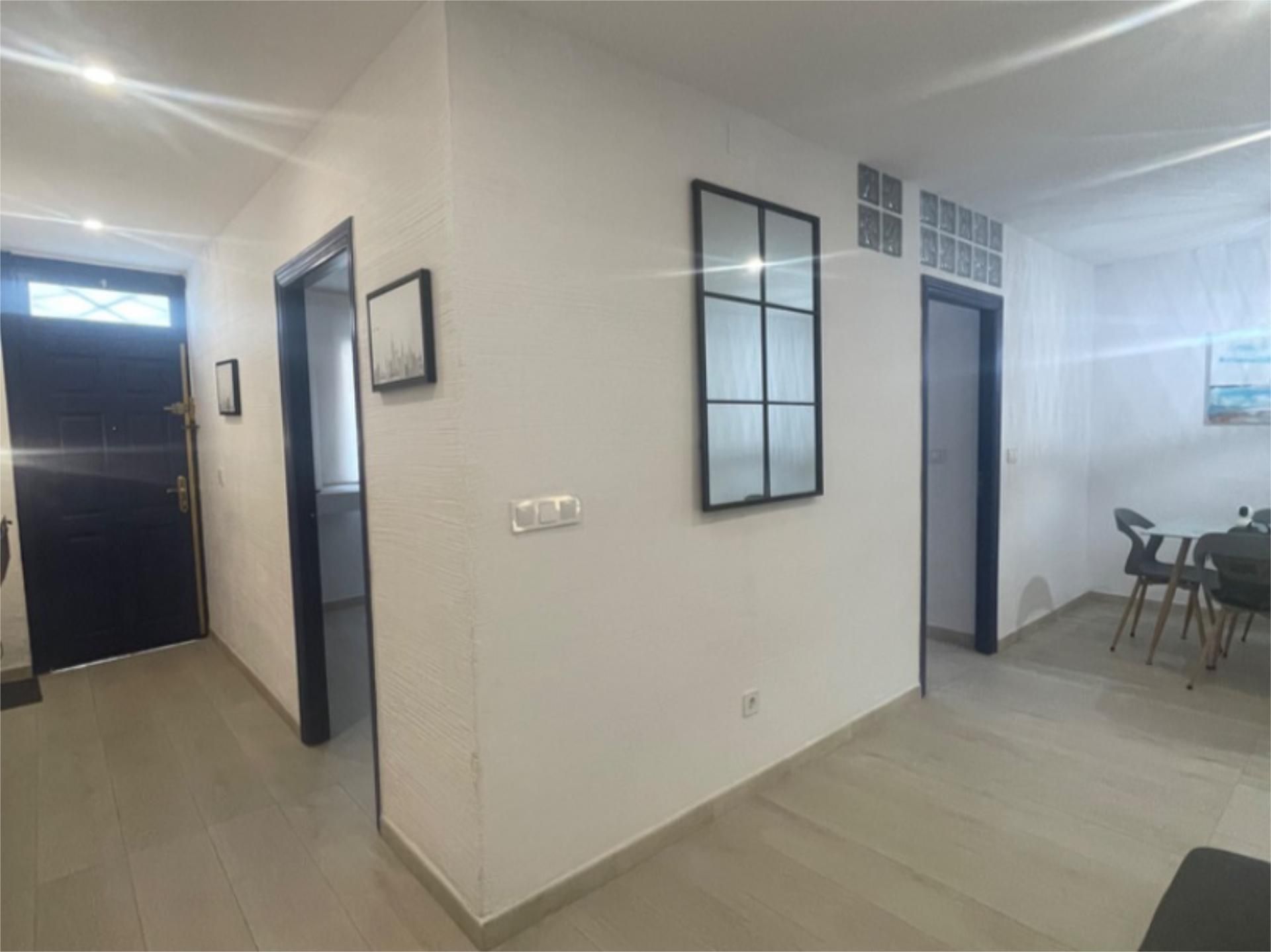 Piso en  Carrer Cronista Viravens 4 - Foto 3