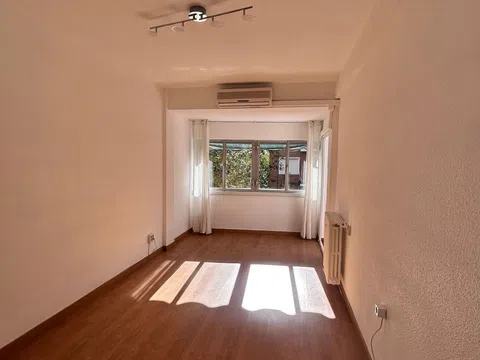 Piso en paseo de la Chopera, 11