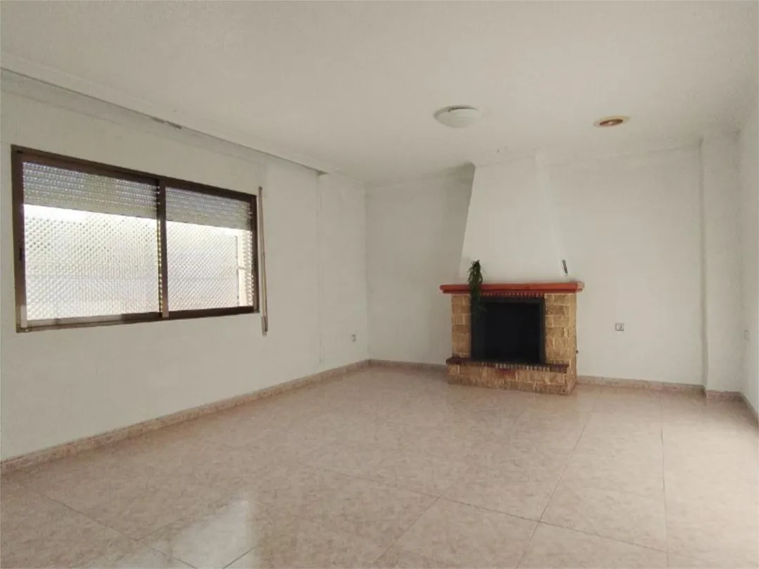 Piso en  Calle Ramón de Campoamor 18 - Foto 2