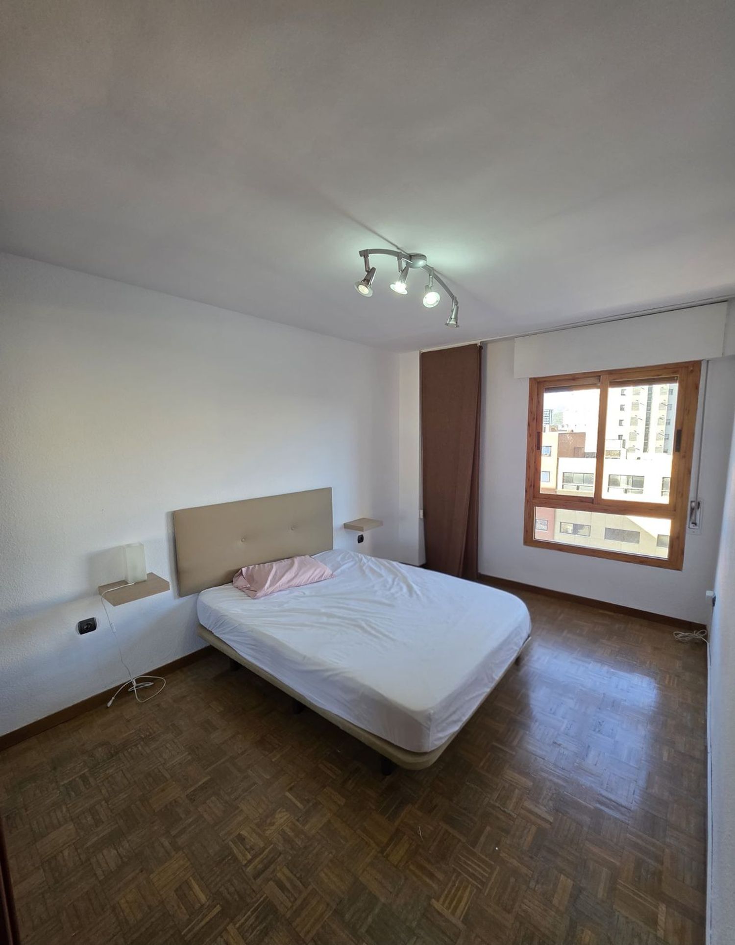 Piso en calle Mauricio Moro Pareto, 7 - Foto 9