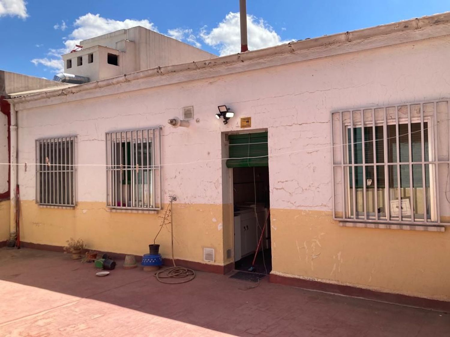 Edificio de uso mixto en Simancas - Foto 11