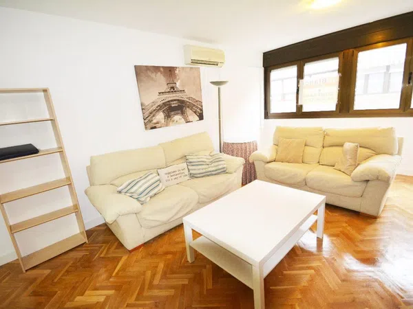 Piso en La Cañadilla - Foto 1