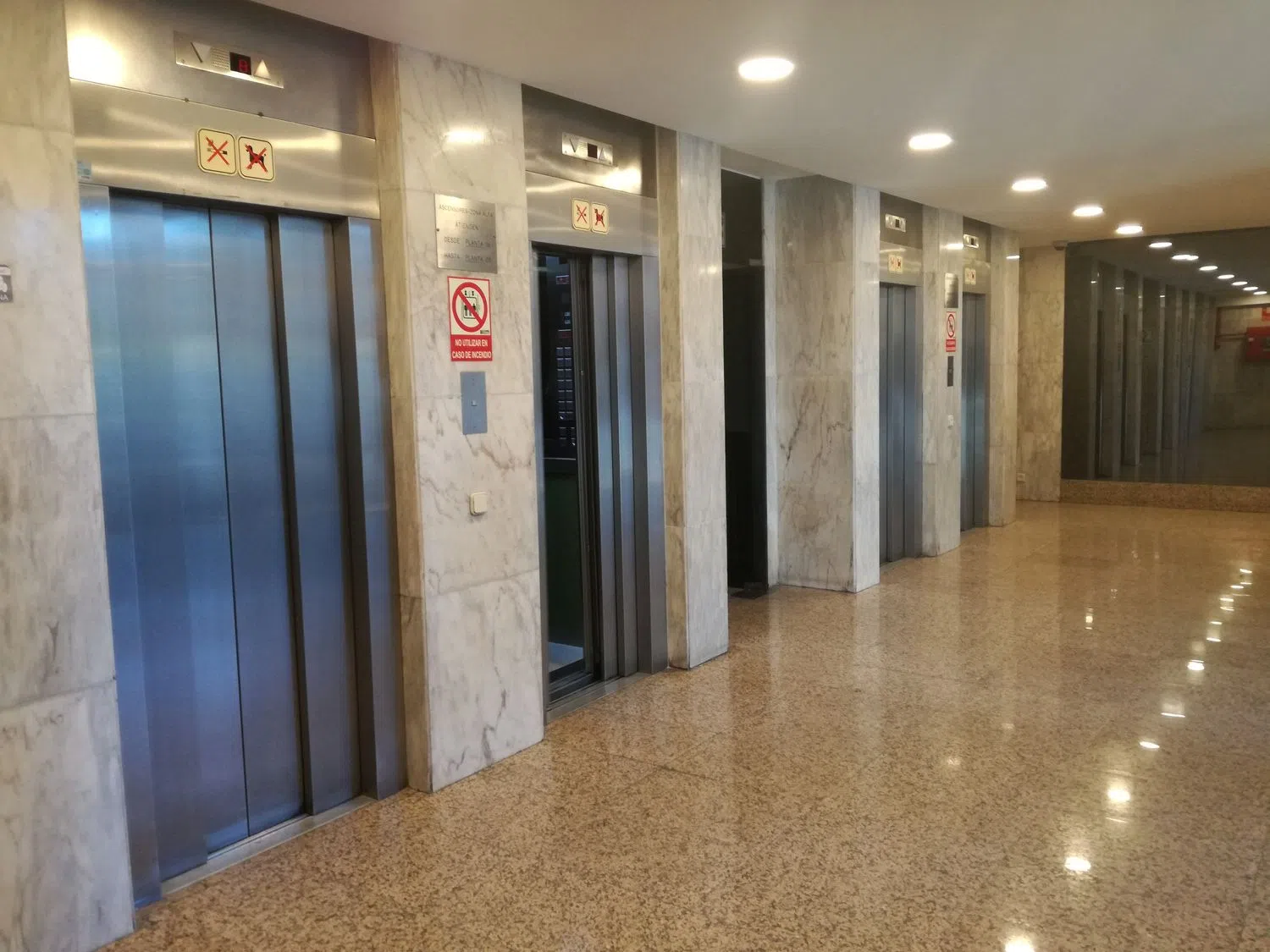 Estudio en avenida del General Perón, 32 - Foto 7