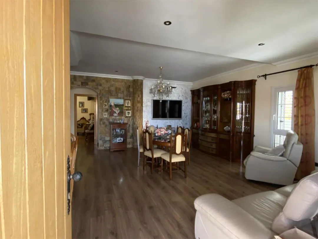 Chalet en  Avenida de la Democracia 39 - Foto 16