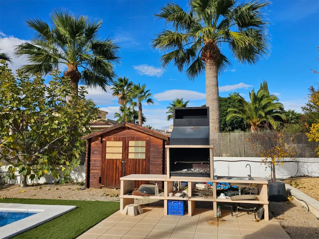 Chalet en  Carrer de la Limonita 9 - Foto 4