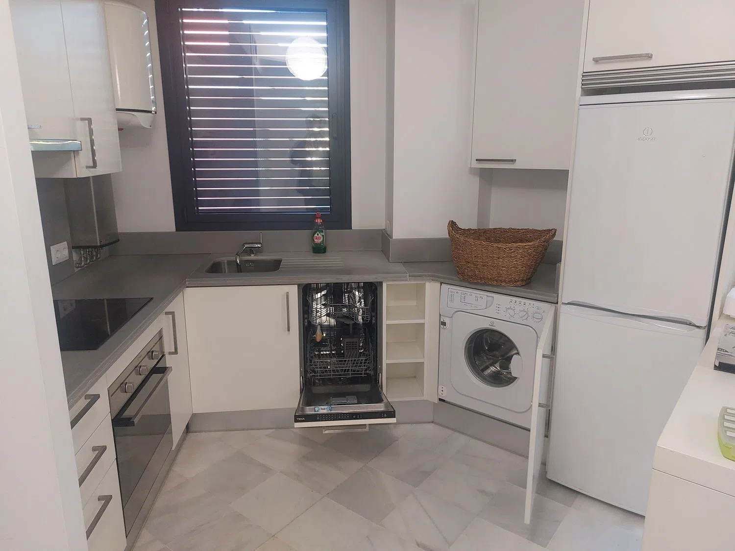 Piso en calle Mary Ward, 1 - Foto 16