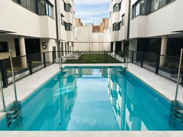 Piso en calle Germán Pérez Carrasco, 64