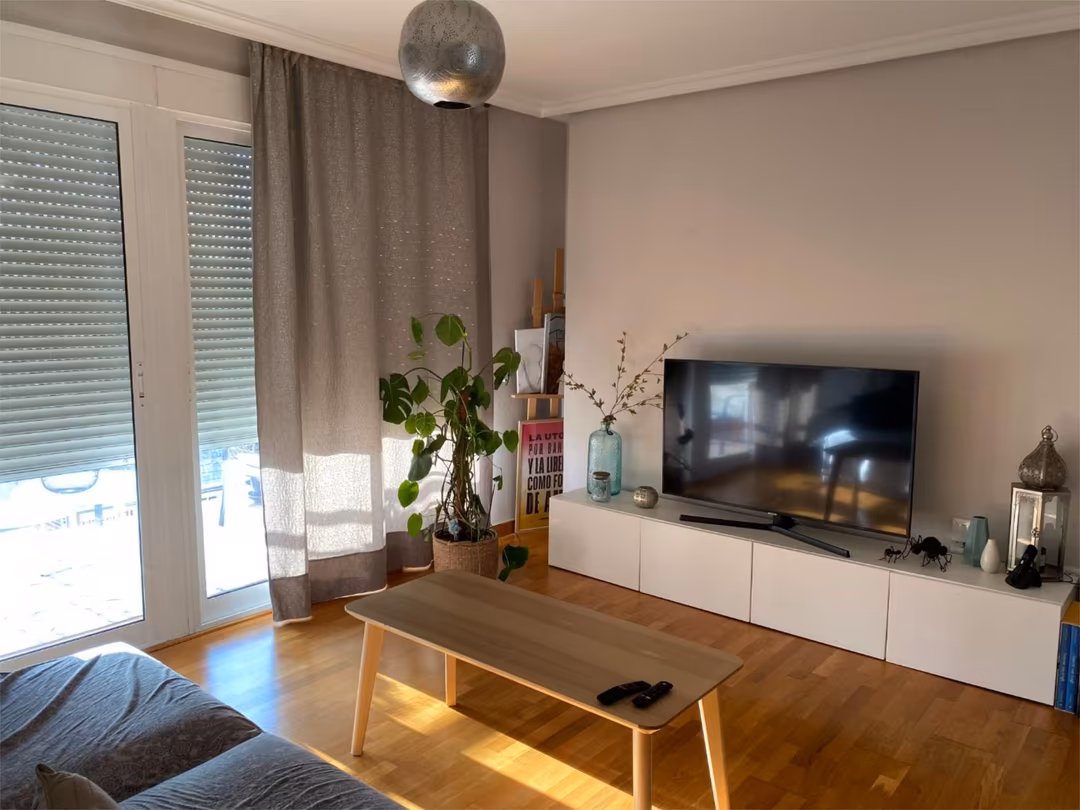 Piso en  Avenida Juan Carlos I 88 - Foto 2