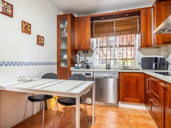 Chalet adosado en La Hacienda - Nueva Andalucía - Foto 13