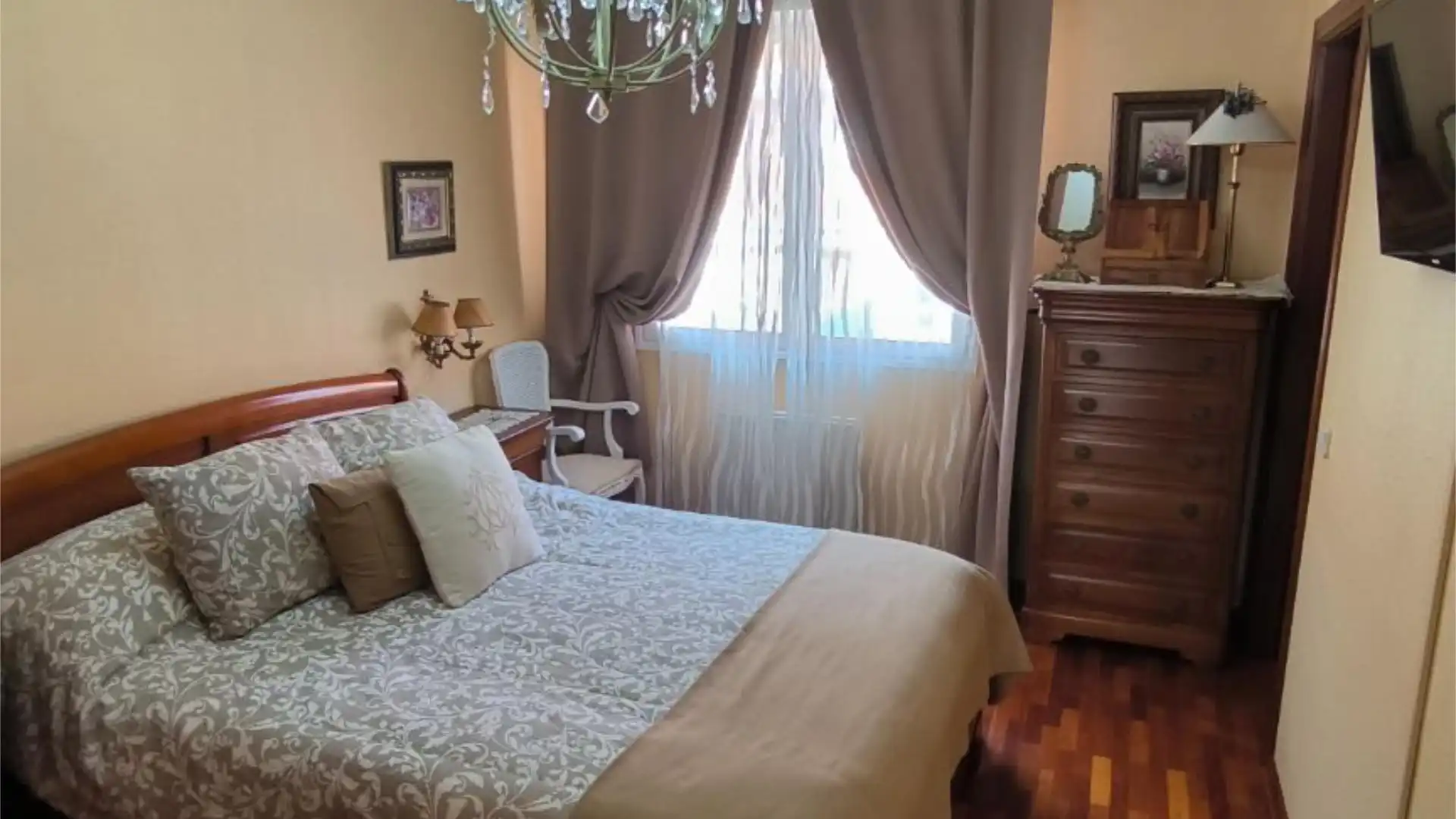 Casa adosada en  Calle Quiñones 34 - Foto 4