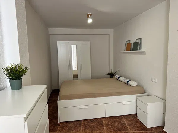 Piso en calle Navarro Cabanes, 43 - Foto 18