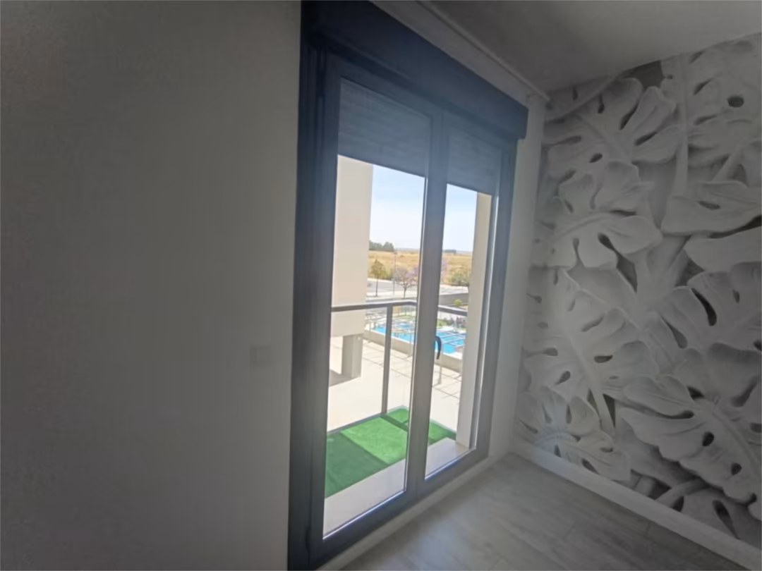 Piso en  Calle Periodista Juan Tribuna 1 - Foto 5