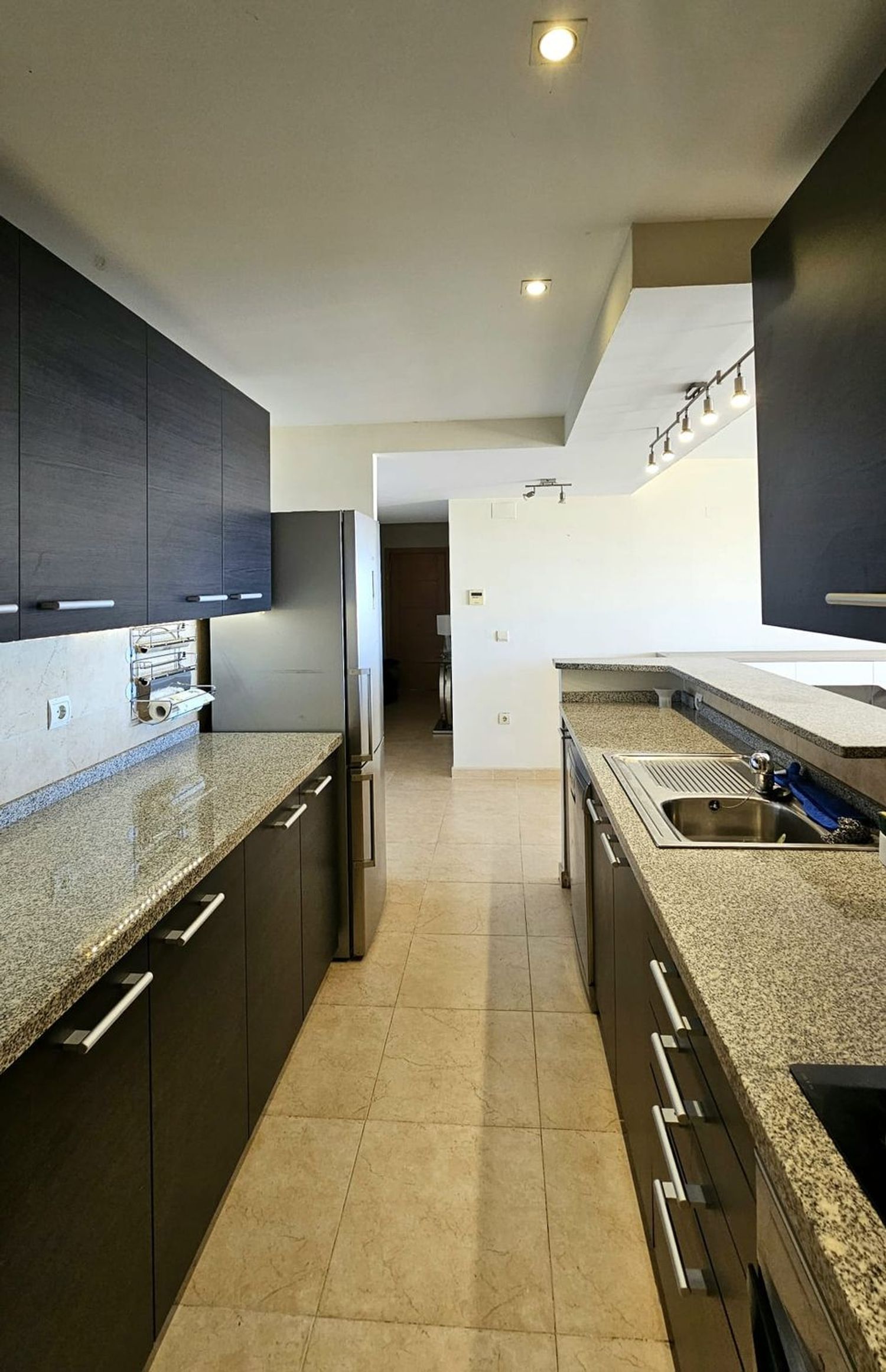 Piso en calle Cristóbal Colon, 5 - Foto 5