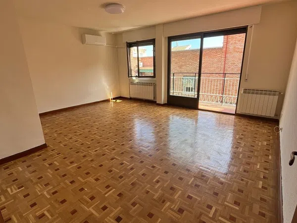 Piso en calle Triunfo, 11