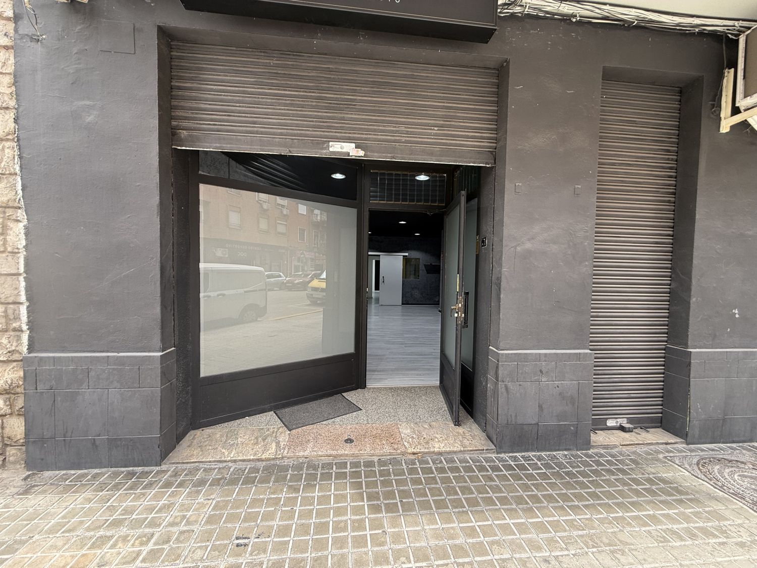 Local en Calle de Pere Aleixandre, Mont-Olivet - Foto 2