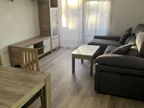 Piso en avenida la Calesera, 1627