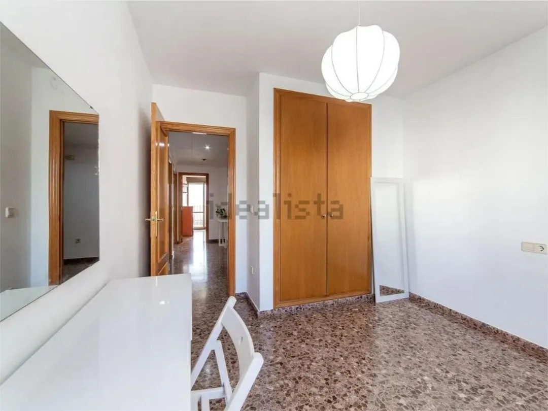 Piso en  Carrer de Carmen Estellés 10 - Foto 16