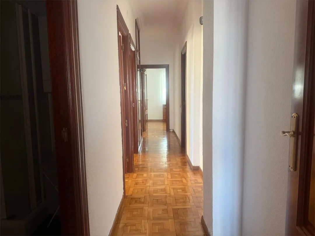 Piso en  Avenida de Andalucía 9 - Foto 4