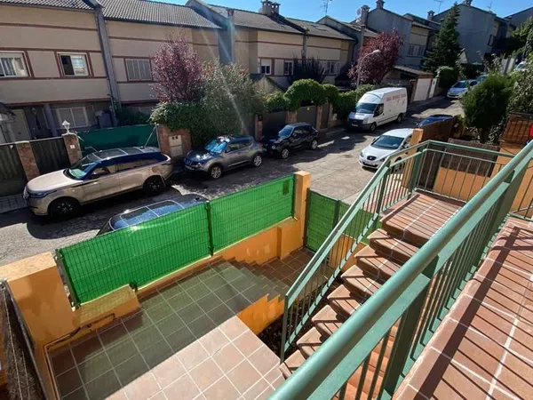 Chalet adosado en Calle de Clara Campoamor, 7, Parquelagos - Puente Nuevo, Parquelagos - Puente Nuevo - Foto 3