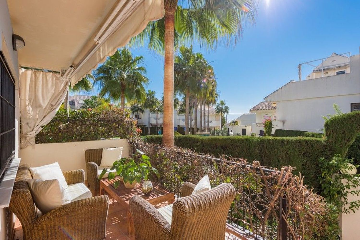 Chalet adosado en avenida Cervantes s/n sn - Foto 2