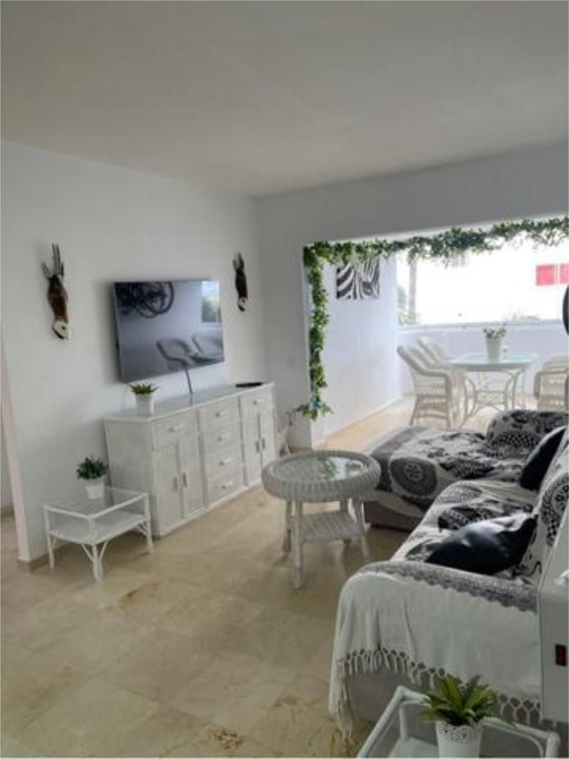 Apartamento en Puerto Deportivo Estepona - Foto 4