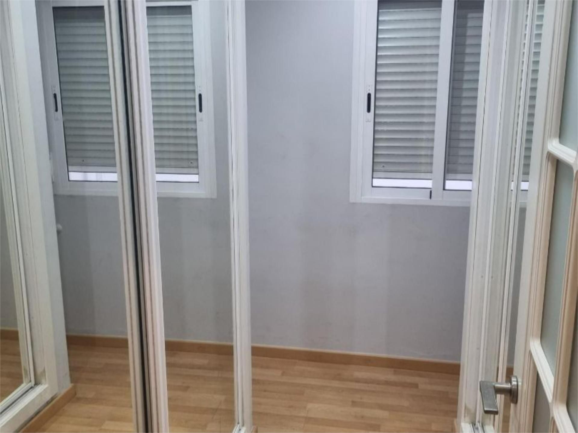 Piso en  Calle Pedro Pérez Fernández 27 - Foto 10