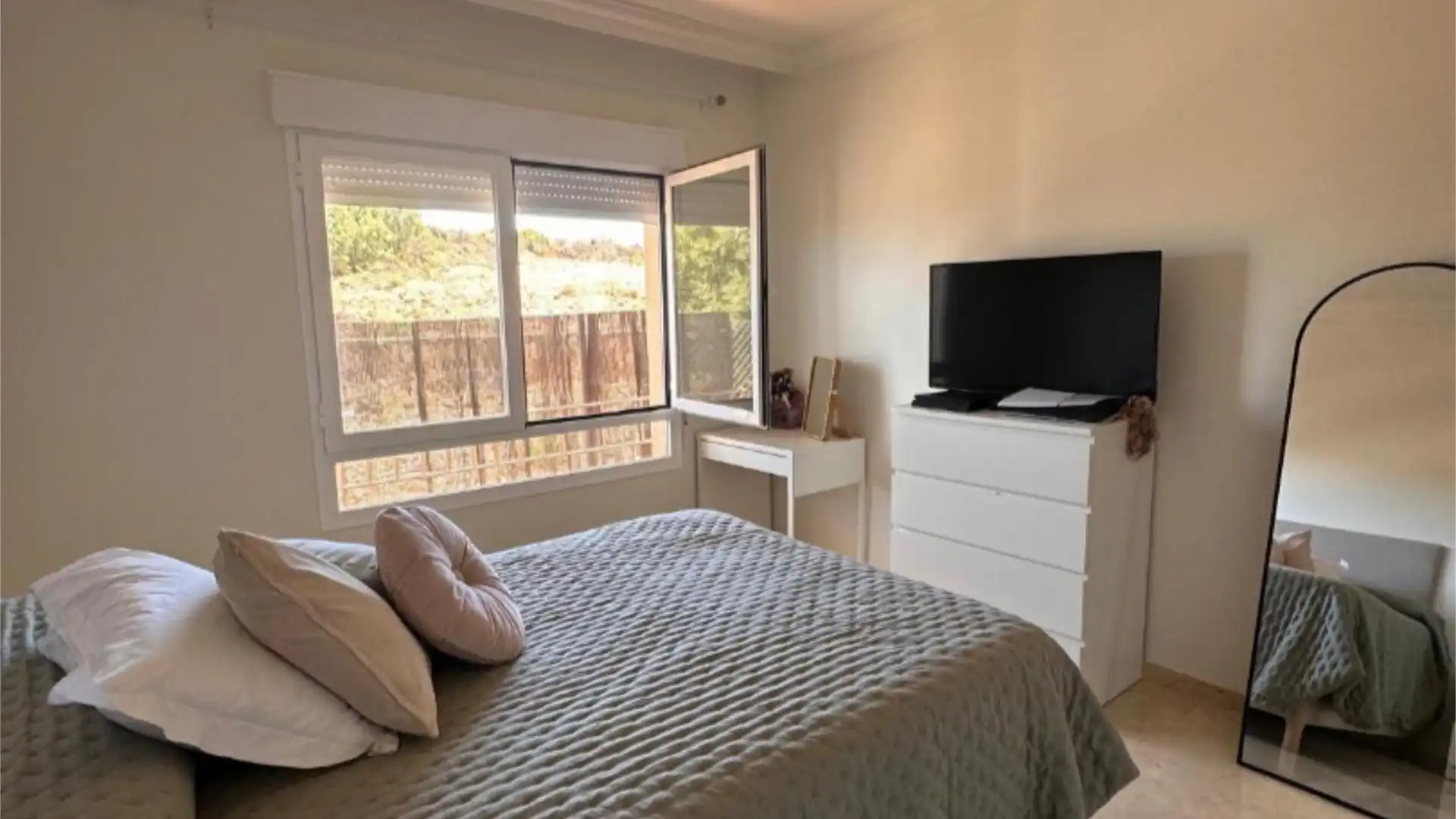 Piso en  Urbanización Cármenes los el Hacho 135 - Foto 5