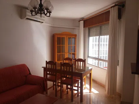 Piso en calle Conde de Cárdenas, 14