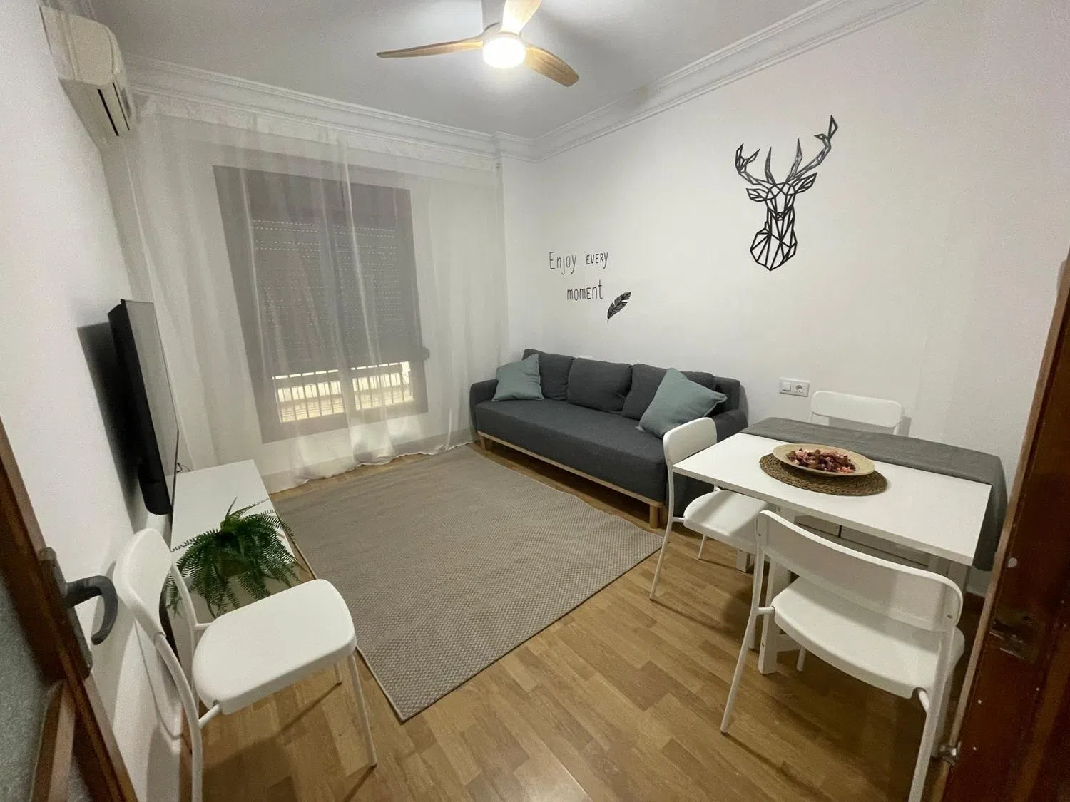 Piso en calle del Portal de Valldigna, 3 - Foto 1