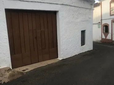 Casa adosada en  Calle Moreno Nogales 4 - Foto 2
