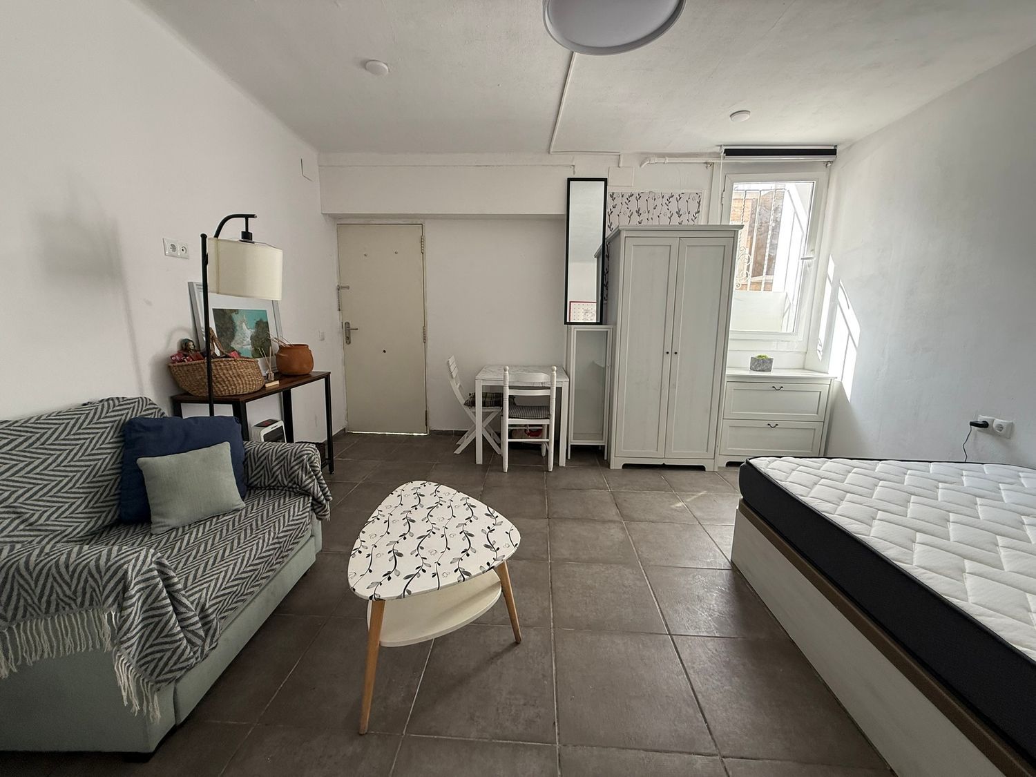 Estudio en Calle de la Mare de Déu de la Salut, La Salut - Foto 4