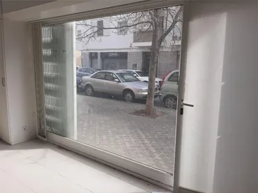 Local comercial en  Carrer Llauder 83 - Foto 3