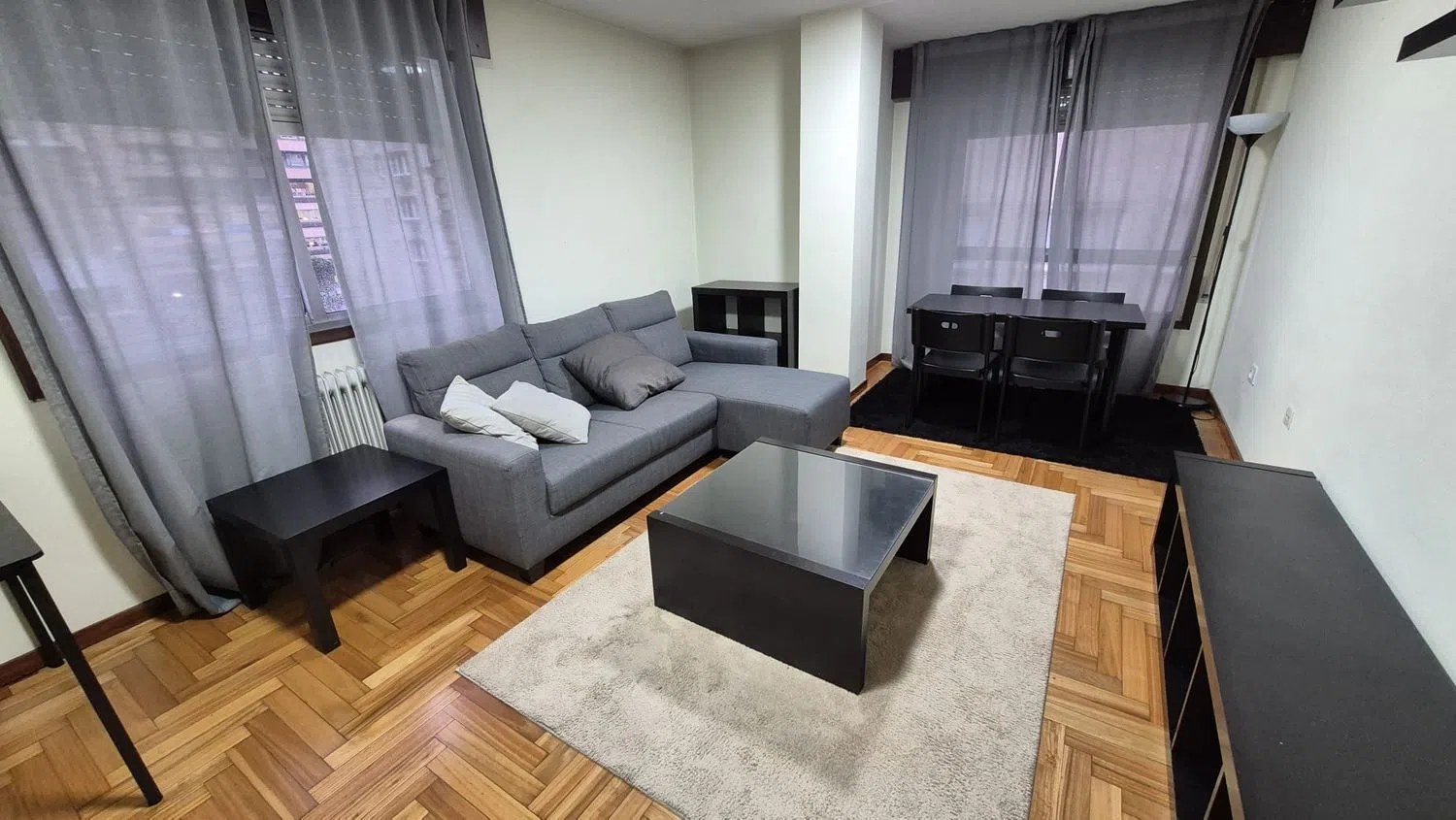 Piso en calle de Rosalía de Castro, 50 - Foto 3