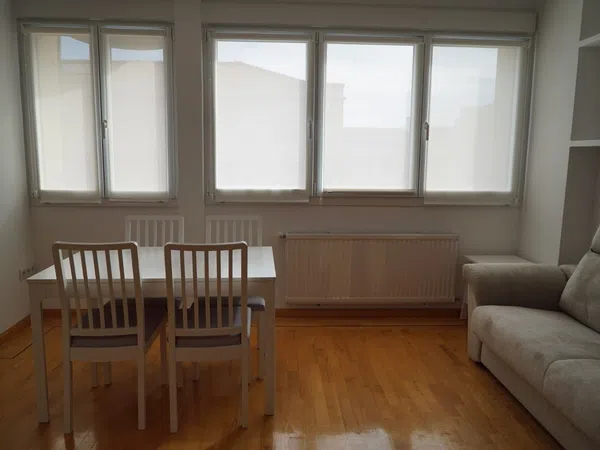 Piso en calle del Tutor, 38