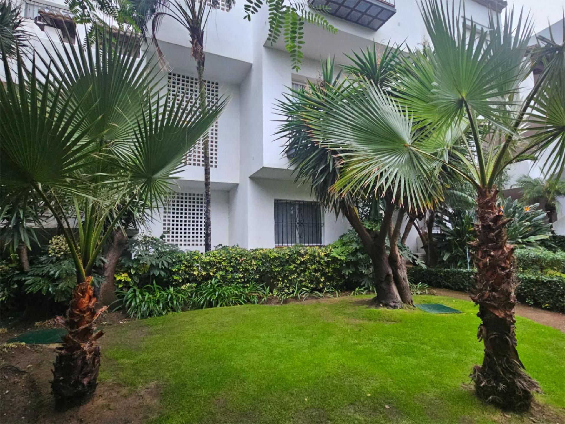 Apartamento en  Urbanización Alcazaba Beach 2 - Foto 1