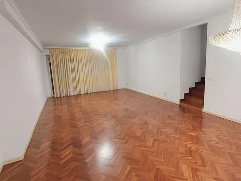 Piso en paseo de Somosierra, 7