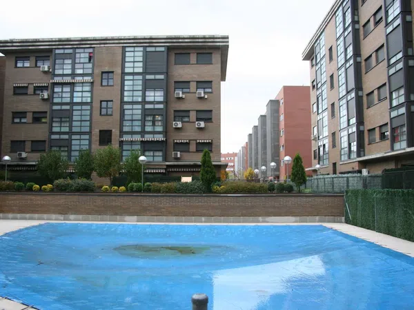 Piso en calle Reino Unido, 4