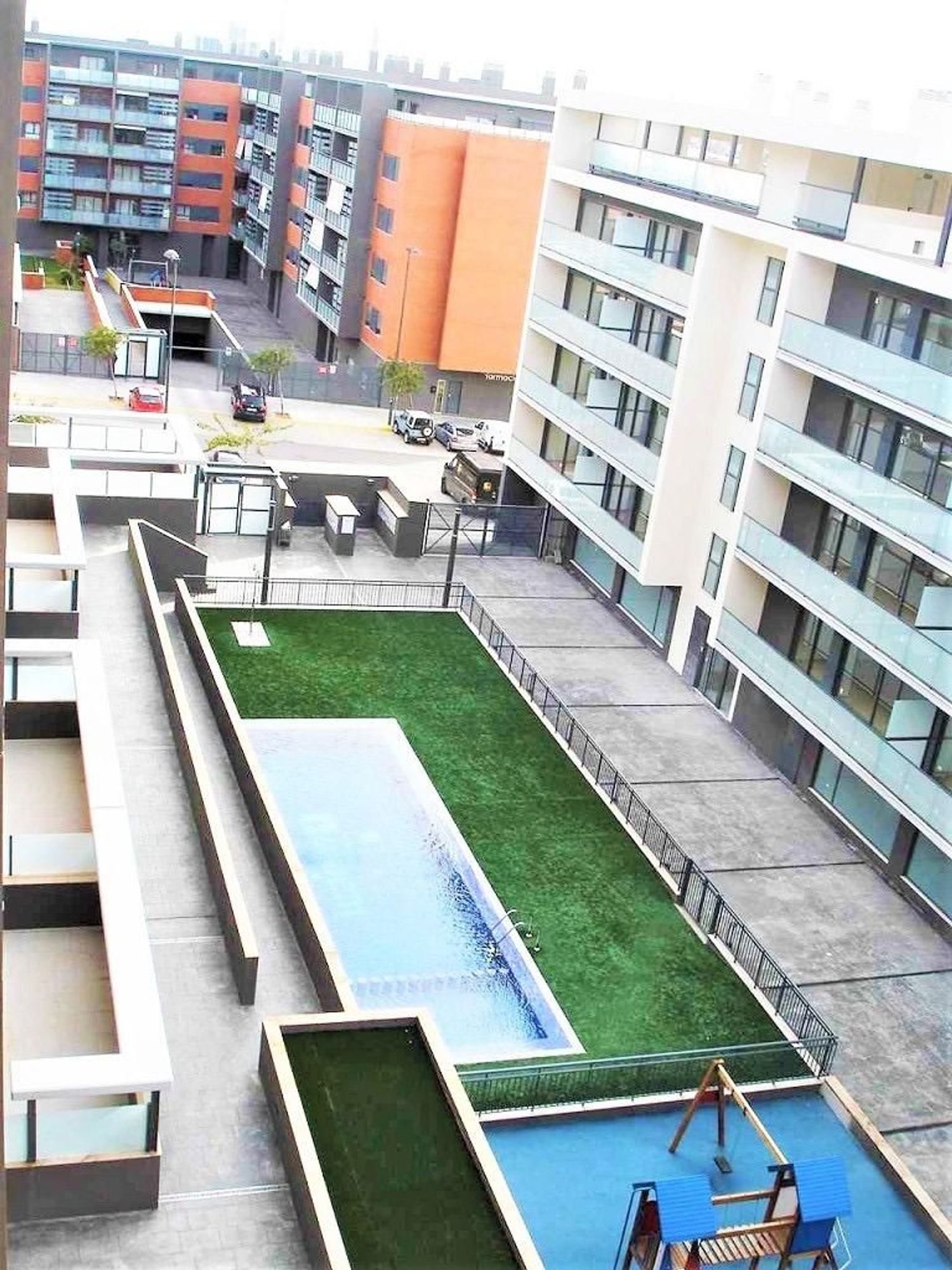 Piso en Calle Poeta José Agustín Goytisolo, 3, Casas Verdes, Casas Verdes - Foto 2